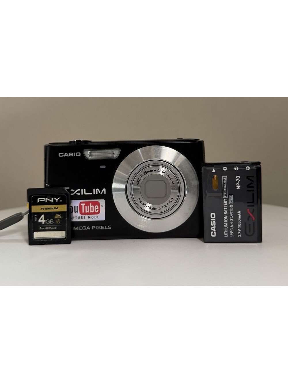 Casio Exilim EX-Z150 8.1 Digital Camera Black, Point & Shoot W/Battery & 4GB SD